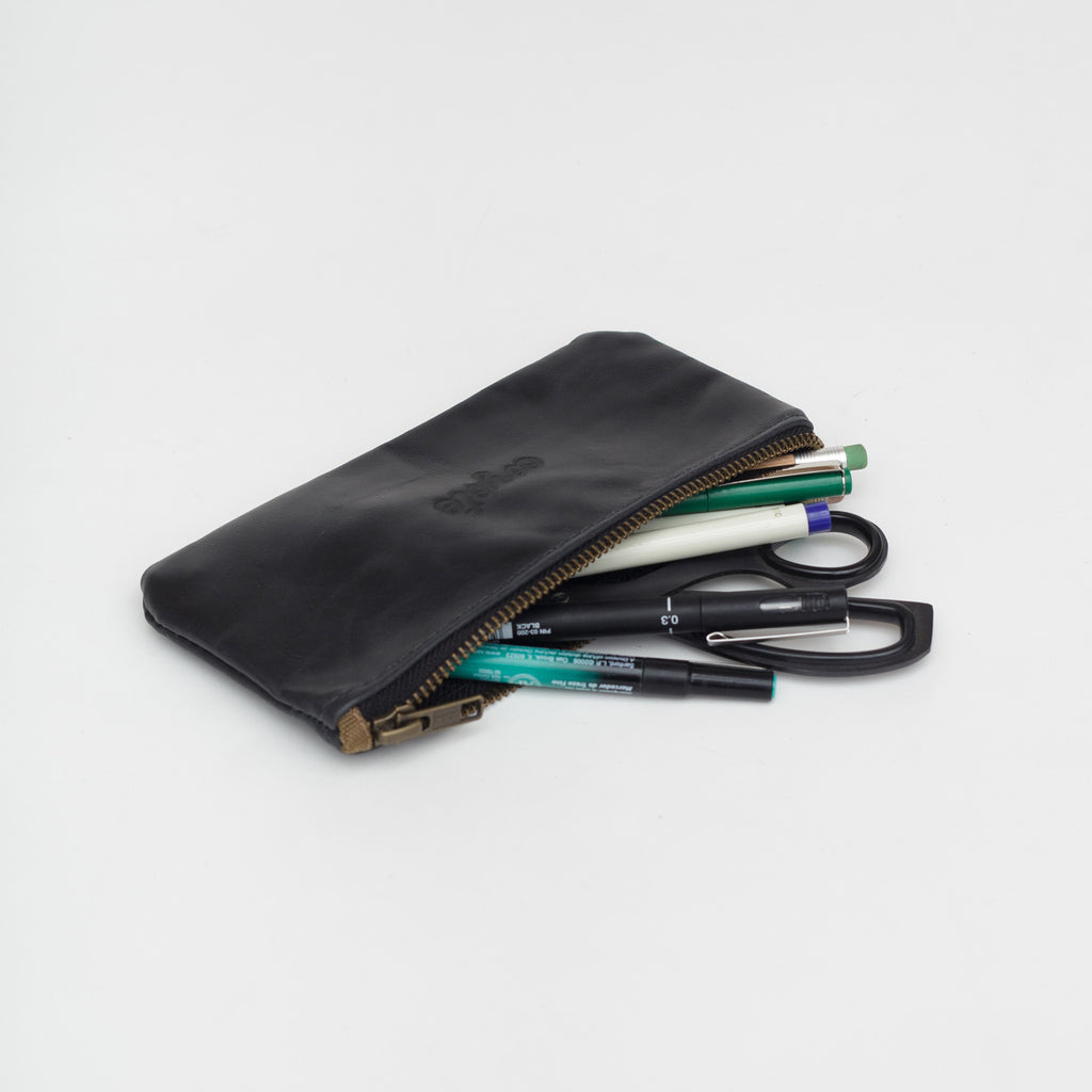 Estuche de cuero
