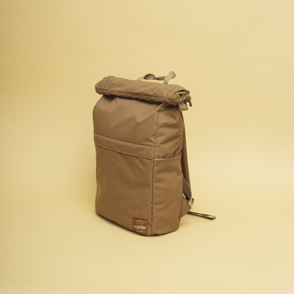 Roll Top Impermeable Camel